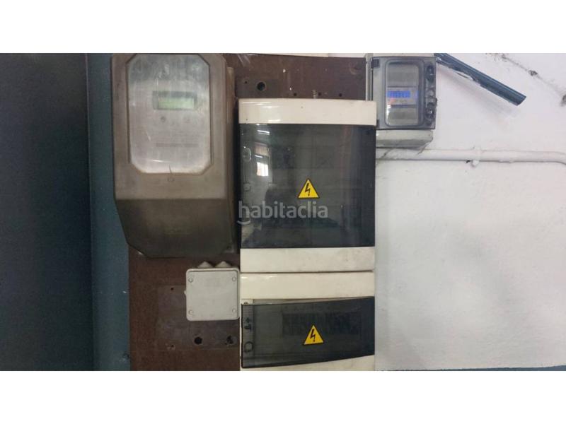 Foto e0ad34d3-058c-497e-9a5b-e49601265b7b. Lloguer nau industrial a Poleares Lucena