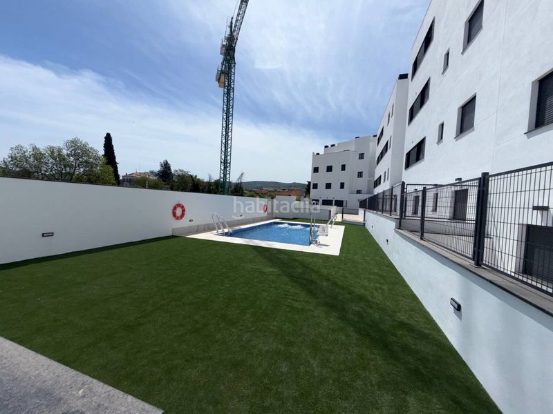 Foto 97ed0a5e-9c69-4dd6-8c76-e2c8e25c28b1. Pis amb aparcament piscina a Poleares Lucena