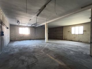 Bâtiment à usage industriel à Poleares. Nave comercial en venta en lucena