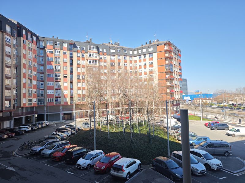 Foto 0fbb590e-82d7-4d77-939b-ac4774d64cd3. Pis a Aranbizkarra Vitoria - Gasteiz