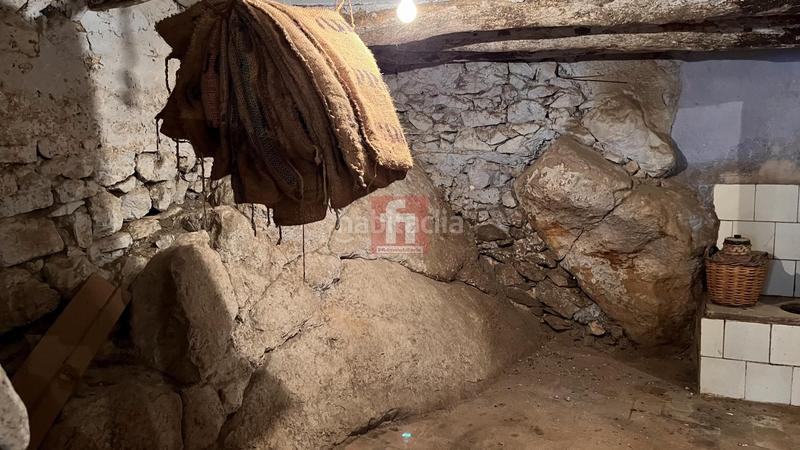 Foto a372361d-6296-408c-9c0e-ef8d14bf94f2. Maison dans Montblanc