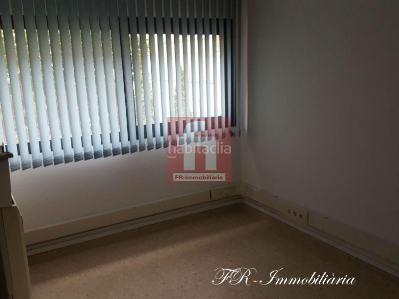 Foto ae7da0e1-0ad8-4ec8-a031-e43dae83ef39. Location local commercial dans Centre Sabadell