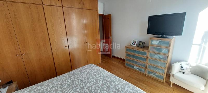 Foto 169eae64-ada7-45e2-aaba-8a0b853a94b0. Doppelhaus mit heizung parking in Centre Sabadell