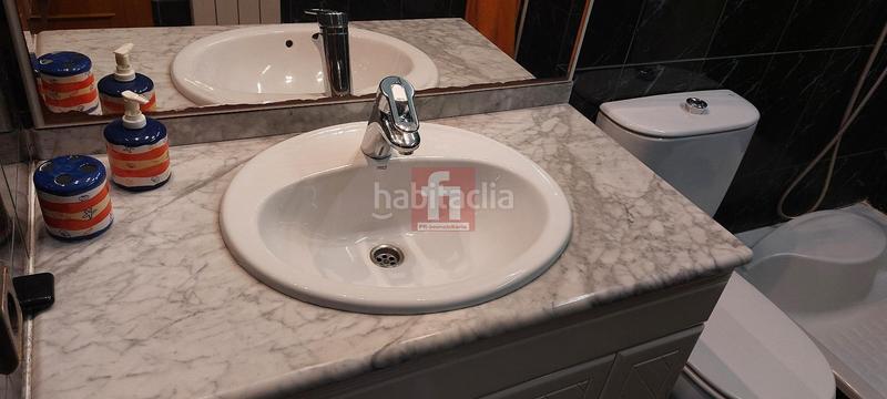 Foto 5f6b8d38-667b-490f-a536-f498a6faefee. Doppelhaus mit heizung parking in Centre Sabadell