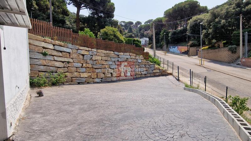 Foto 9e8061fe-dcee-455b-ba27-83f64a66a2b1. Xalet amb calefacció aparcament a Llinars del Vallès