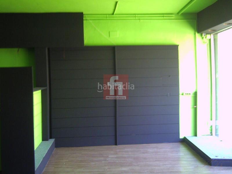 Foto 5091b39d-8425-46b5-80a0-3ed390319352. Local commercial dans Eixample Sabadell