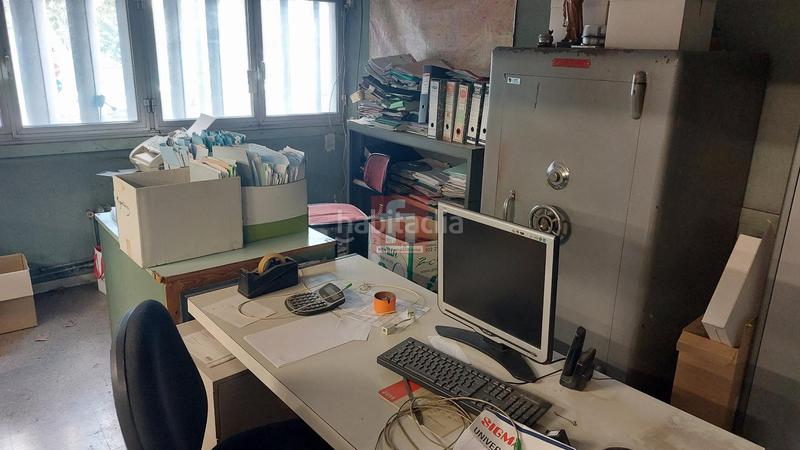 Foto d373fdc7-a2dc-4799-81f3-f1d90346e65f. Location bureau dans Gràcia Sabadell