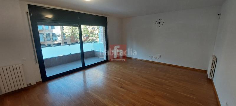 Foto b373147a-4c65-4970-80d1-0d905342effe. Piso  en Centre Sabadell