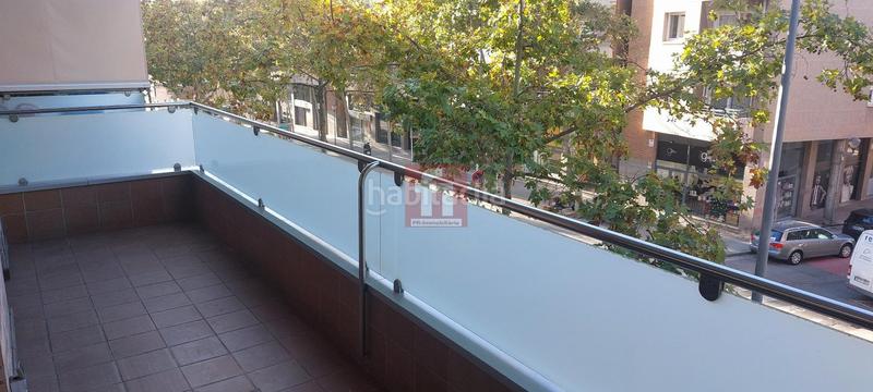 Foto c0f71b89-7915-4951-9a3d-80dbe8d52585. Piso  en Centre Sabadell