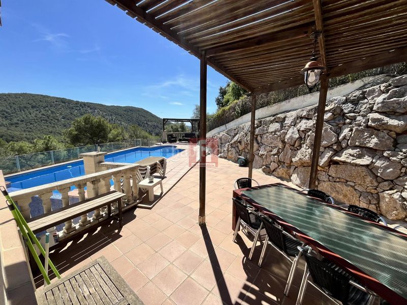 Foto 1b1ba2bf-9d5c-4ed3-8326-39bdecccc5ba. Xalet amb aparcament piscina a Olivella