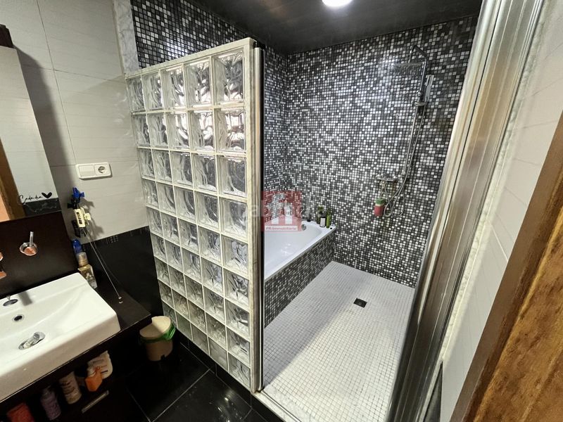 Foto 5b6b1e71-42c1-44ad-905d-1dcbe2b5a3c0. Xalet amb aparcament piscina a Olivella