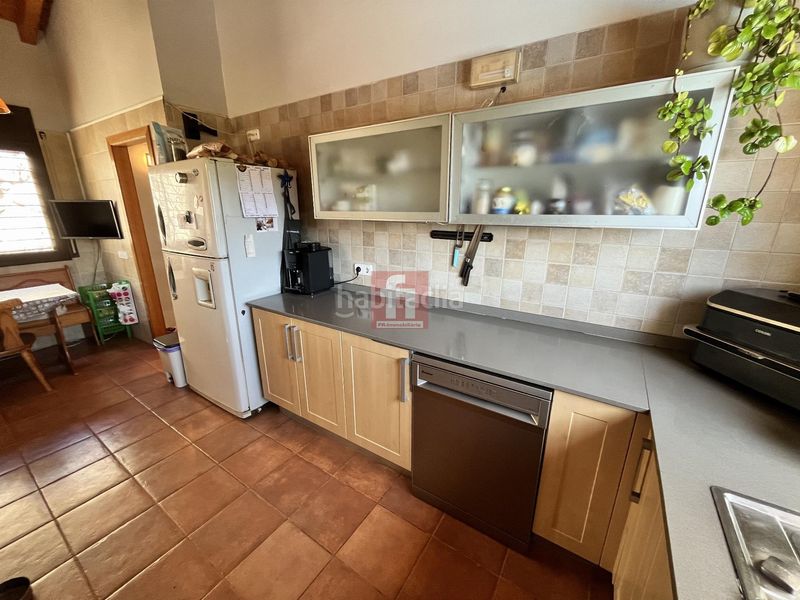 Foto 5c763c34-b775-4a02-b6d7-31d3c0932c50. Xalet amb aparcament piscina a Olivella