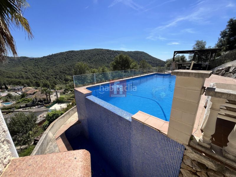 Foto f2522150-2da6-49ba-8463-91688954364d. Xalet amb aparcament piscina a Olivella