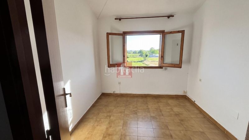 Foto 53013956-7255-4488-a4e9-2949b7e56bd9. Casa adossada amb aparcament piscina a Creixell