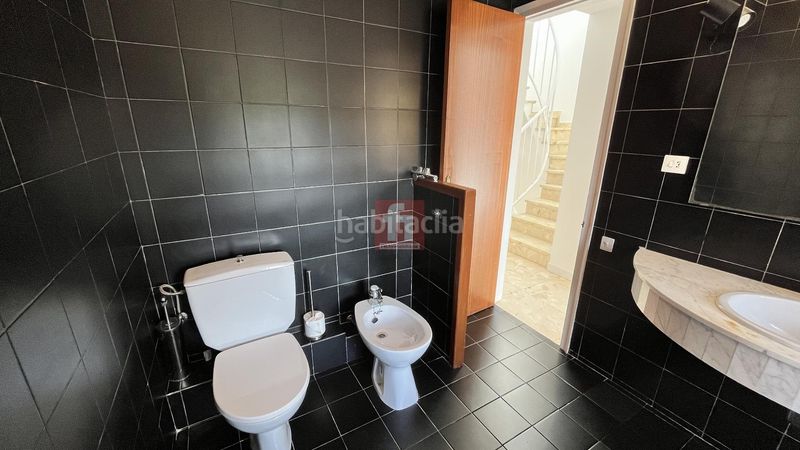 Foto a8522e7c-3391-40aa-b2d1-7a4f71ec9cfb. Casa amb aparcament a Torrelles de Foix