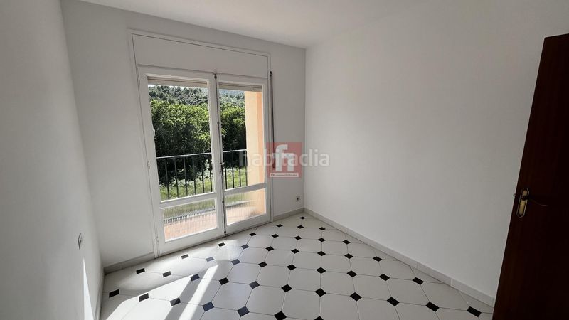 Foto ab41f7c6-c32d-4d64-82b0-ced9088a4af1. Casa amb aparcament a Torrelles de Foix