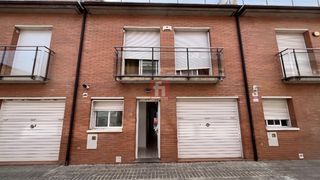 Casa  Ctra. de pontons. Torrelles de foixcasa