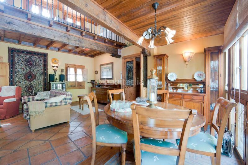 Foto d681be3a-fb23-4f67-9561-543d9e7805ad. Casa en Úbeda