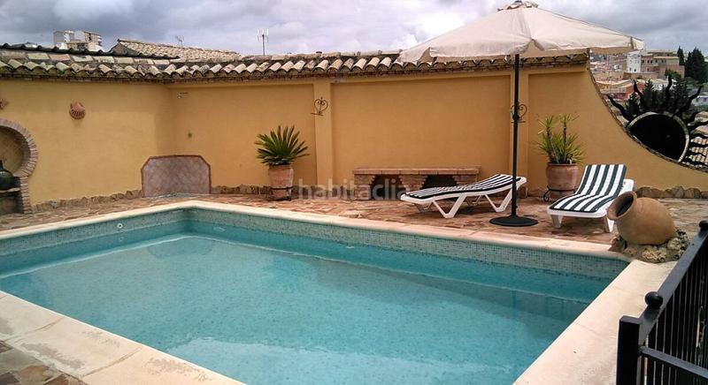 Foto f5b15e82-a719-43a1-b6e5-fe35afc1073d. Casa en Úbeda