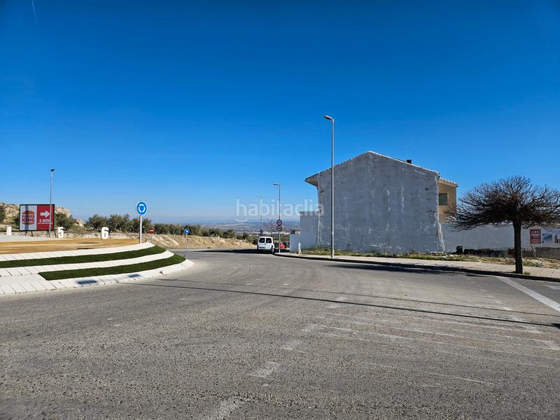 Foto b3710c74-ca2a-45e8-93d9-47647df3df04. Terreny residencial a avenida de los aparejadores 97 a Jaén