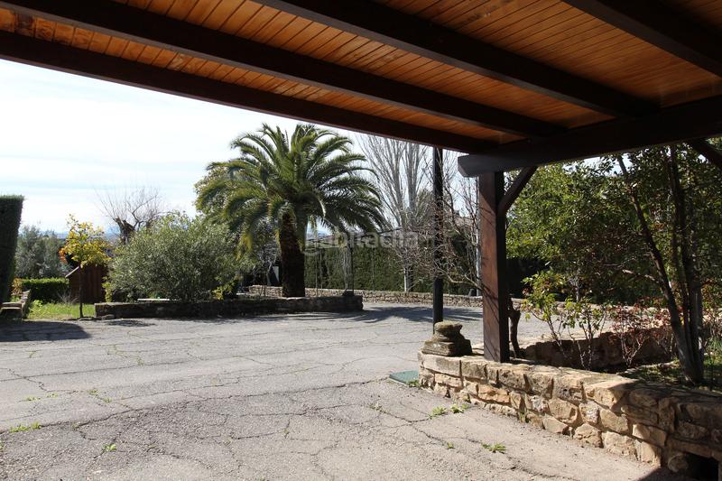 Foto 7158fc04-5526-4aff-b227-a97824380c26. Chalet en Úbeda