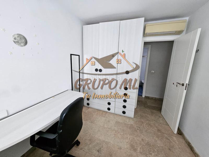 Foto 9231cb2d-7be5-4cb1-b3a6-3b6a6f3e3d9c. Appartamento con riscaldamento parcheggio piscina in Jaén