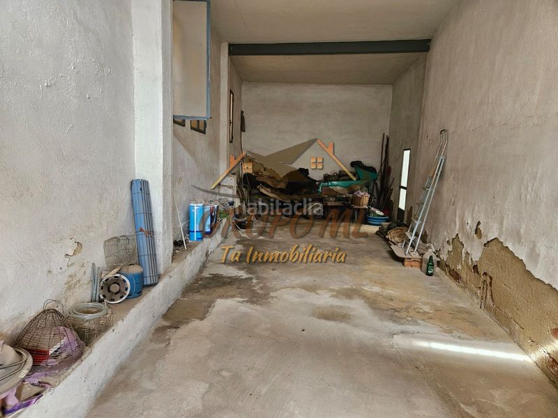 Foto 33cd5f14-aa51-4e9b-b002-bb8f1b9825a9. Aparcament cotxe a Ctra. Circunvalación - La Magdalena Jaén