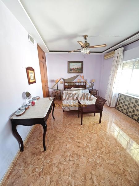 Foto 00915ac1-654c-4d6b-a754-3baa74f193be. Chalet en Baeza