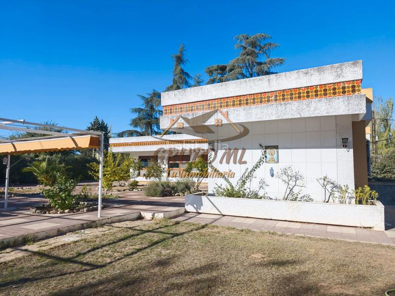 Foto 934dd54a-44d6-4f9b-a5a0-952fb84b0375. Chalet en Baeza