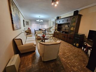 Etagenwohnung  Avenida de madrid. ¡gran piso junto a el corte inglés!
