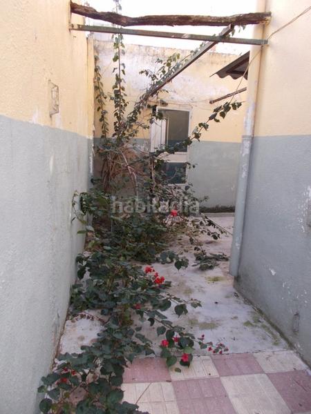 Foto 8240fc60-dac1-4b73-b0a7-3e000d2e6532. Casa amb aparcament a Mancha Real