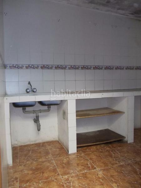 Foto ee6309a5-ee92-430d-af22-4795f5619f6d. Casa amb aparcament a Ibros