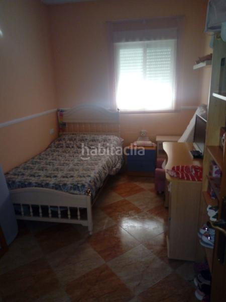 Foto 1284585c-fc30-4c85-89eb-c521427905c2. Casa a Ctra. Circunvalación - La Magdalena Jaén