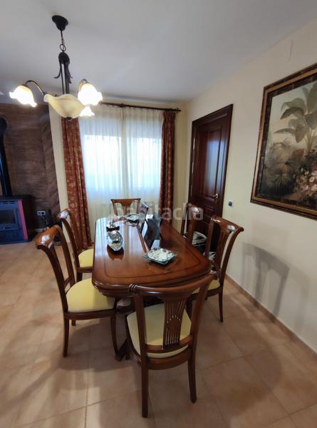 Foto 7e8c6e62-4e1b-41ce-9585-93dc3e12d021. Chalet en Baeza