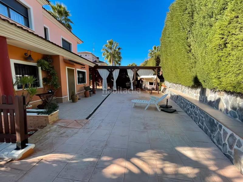 Foto 01b1ddd0-ae89-4da6-a9df-383954334966. Chalet en Baeza