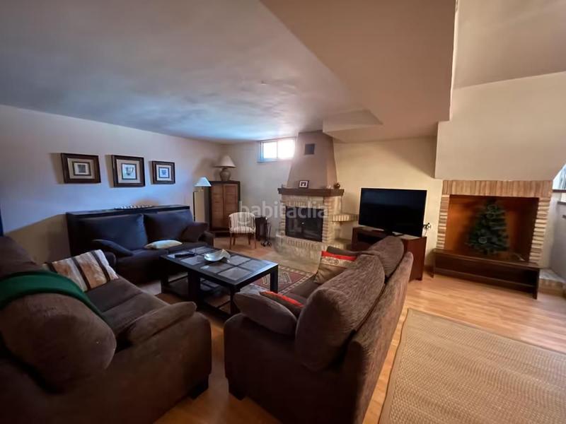 Foto 1afc019e-c22e-47f0-ad58-2b0542529577. Chalet en Baeza