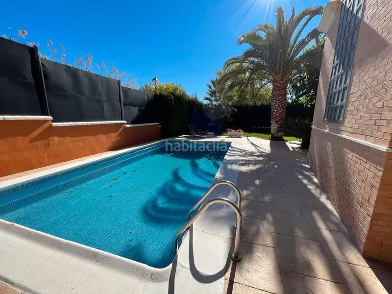 Foto 75473e86-b94f-43dc-8542-c53d575115f3. Chalet en Baeza