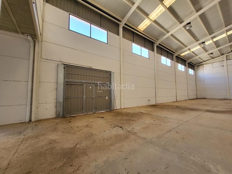 Foto 88b67ea2-7ee3-47dd-a2f7-4a9cb4ac436b. Industrial building in Renfe - Bulevar 1ª y 2ª Fase Jaén