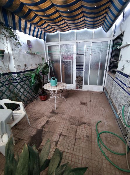 Foto d8bc7cdf-5311-4b8e-bfb8-f05f0d77ae6c. Casa con riscaldamento parcheggio in Úbeda