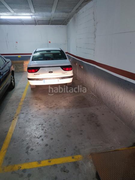 Foto 79b22d0b-748e-4923-a940-47fdcfdedf1f. Aparcament cotxe a Úbeda