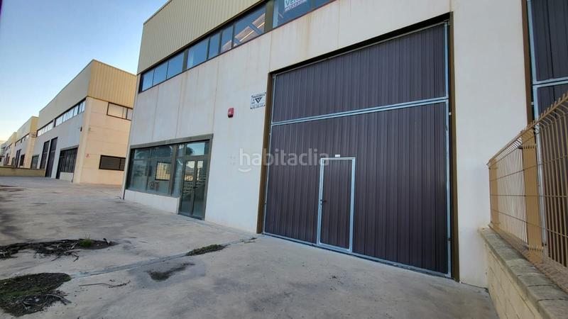 Foto 0a16e39c-7563-42c6-a24e-02f053dfbe0e. Bâtiment à usage industriel dans Renfe - Bulevar 1ª y 2ª Fase Jaén