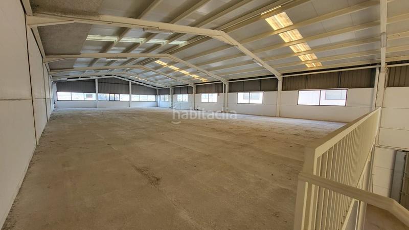 Foto dc13ef72-3745-4e86-af85-f52777e60b49. Bâtiment à usage industriel dans Renfe - Bulevar 1ª y 2ª Fase Jaén