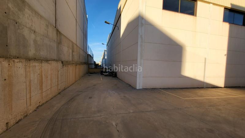 Foto c34551ef-66d7-43d4-9916-c8d442b436ff. Capannone industriale in Renfe - Bulevar 1ª y 2ª Fase Jaén