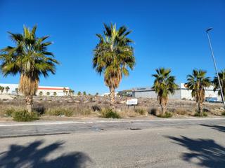 Area edificabile industriale in Calle mariana de carvajal y saavedra 15
