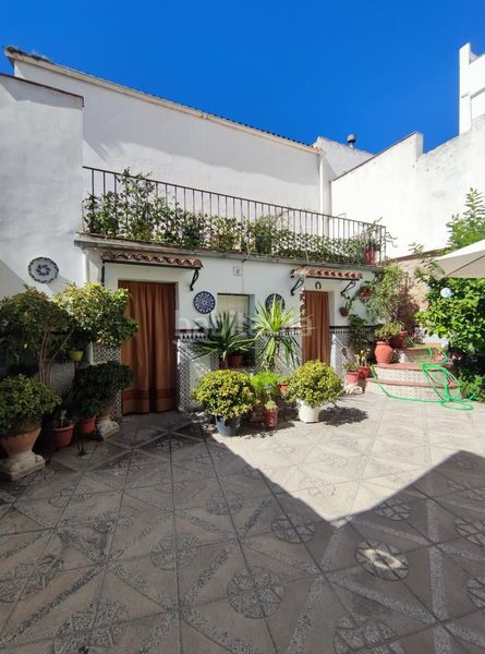 Foto 05875787-9726-4d30-98fc-7d85dbfb0dbd. Maison dans Úbeda