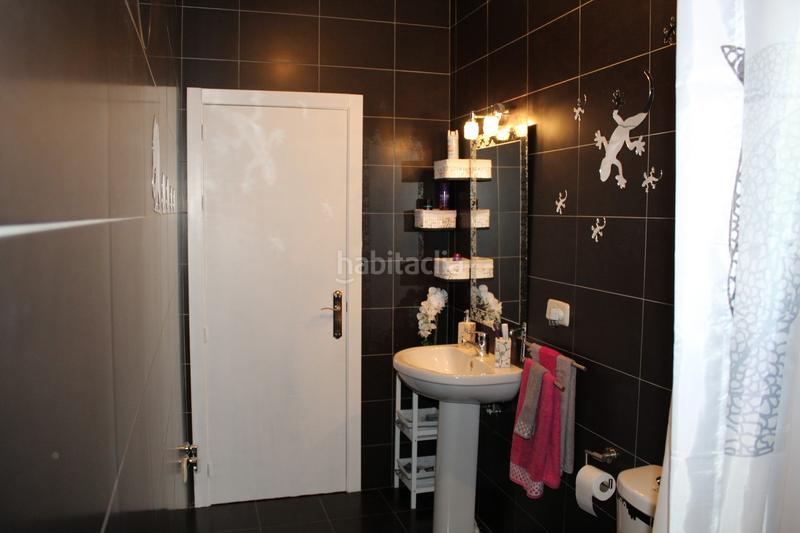 Foto 5afee58e-2093-4436-8848-cd77a38bde77. Chalet en Úbeda