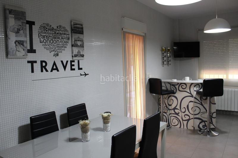 Foto 5b70b11b-064e-4911-880d-c46c2f6e6c29. Chalet en Úbeda