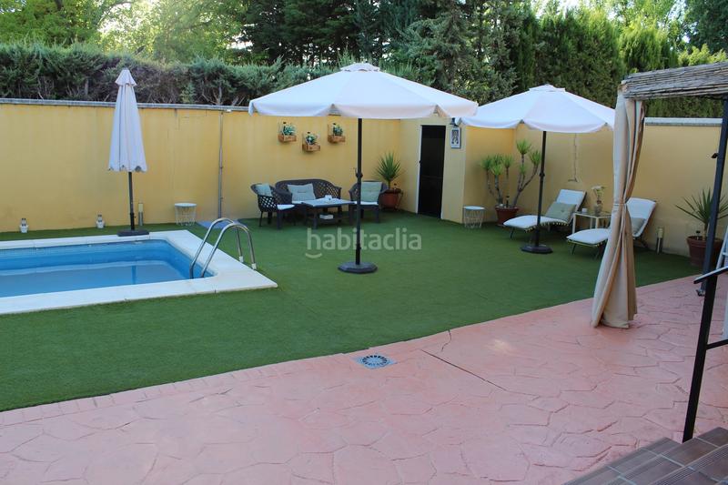 Foto 6de465b3-d0ea-43c9-b65f-374d26229971. Chalet en Úbeda