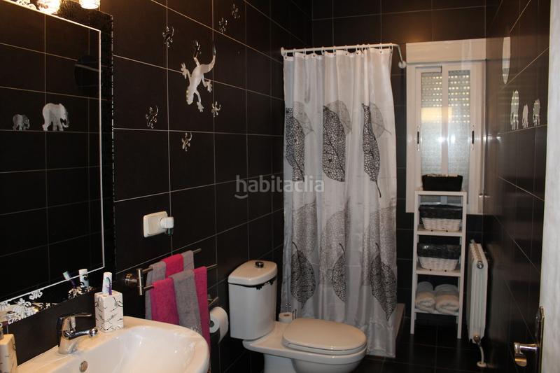 Foto 7dfe9b10-26e1-49d3-8377-9ad8af0f25e0. Chalet en Úbeda