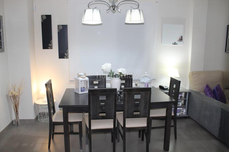 Foto cdb0a195-ef01-49b4-b7bc-ef278ec17f2f. Chalet en Úbeda